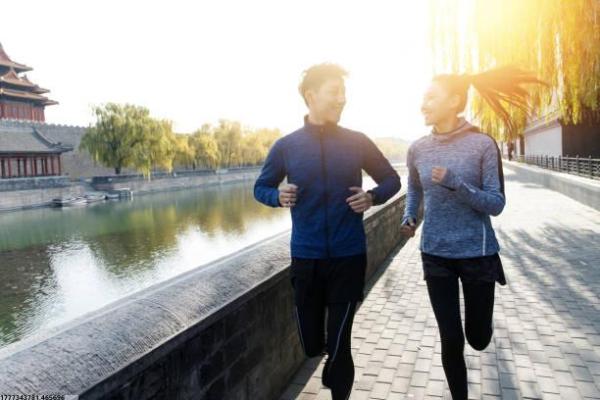 体育教师培训周 简讯(图1)